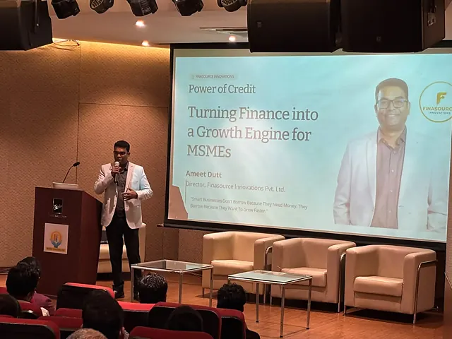 Expert education slot on business credit